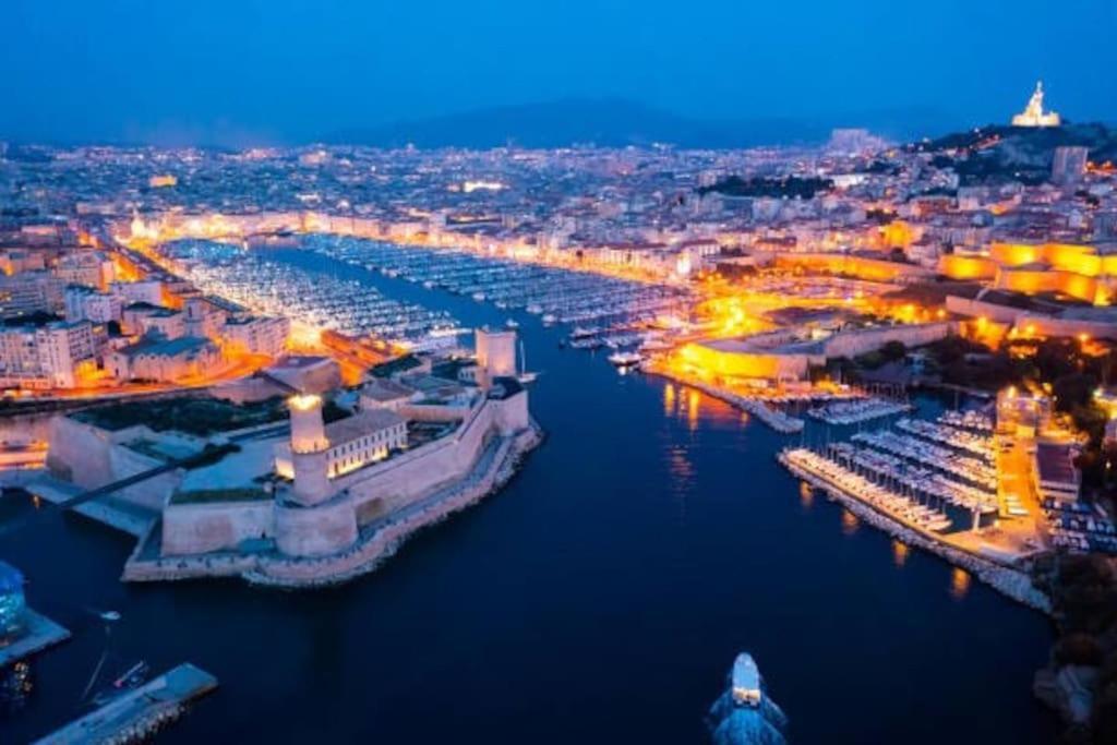 Tres Chaleureux A Marseille