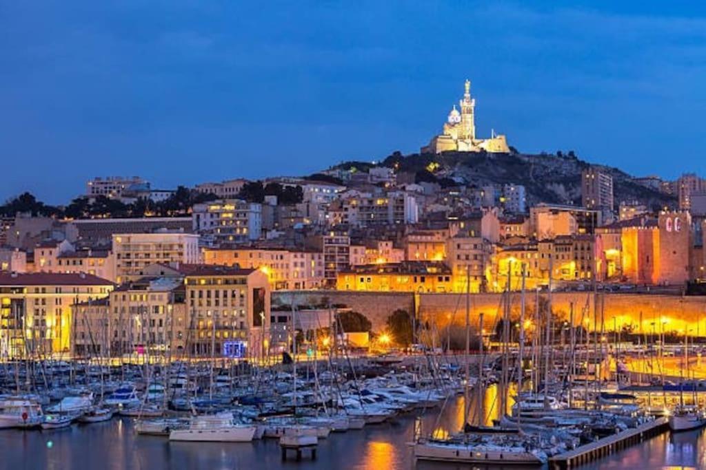 Tres Chaleureux A * Marseilles
